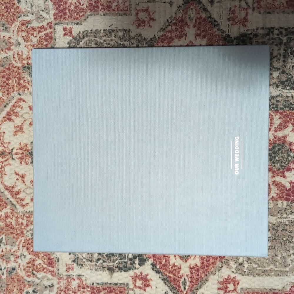 The Knot Wedding Planner and Organizer Binder